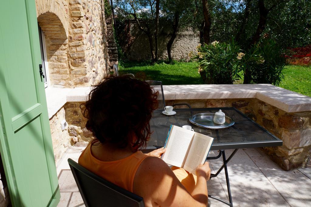 Ferienwohnung Giardino Degli Ulivi Caprino Veronese Exterior foto