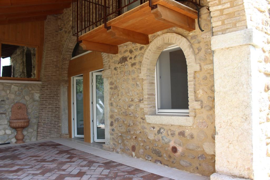 Ferienwohnung Giardino Degli Ulivi Caprino Veronese Exterior foto