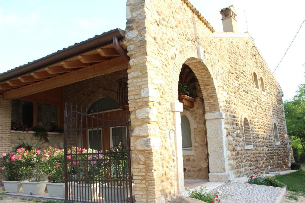 Ferienwohnung Giardino Degli Ulivi Caprino Veronese Exterior foto
