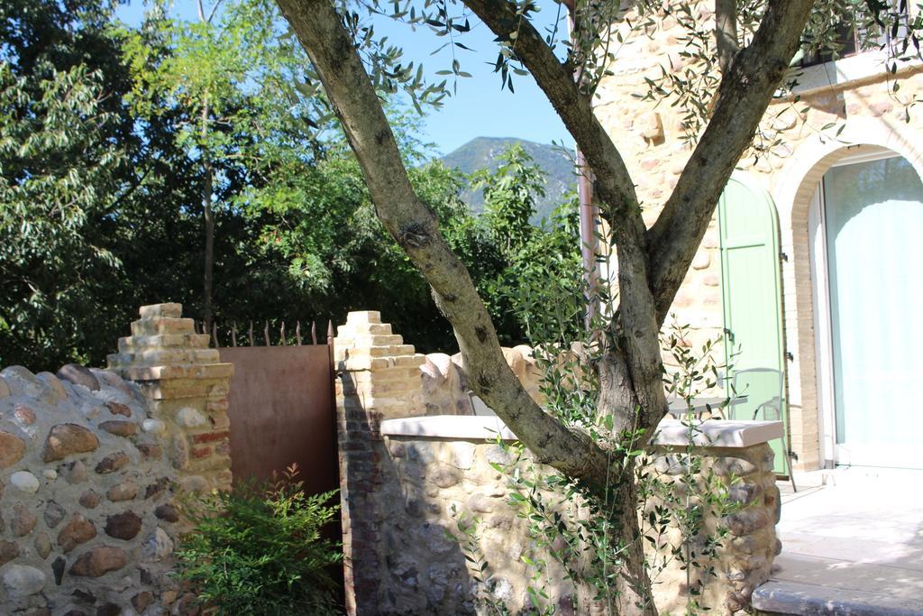 Ferienwohnung Giardino Degli Ulivi Caprino Veronese Exterior foto